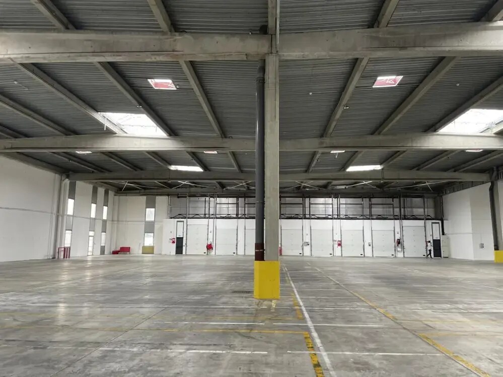 Office in Corbas for lease Interior Photo- Image 1 of 4