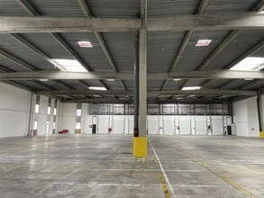 Office in Corbas for lease Interior Photo- Image 1 of 4