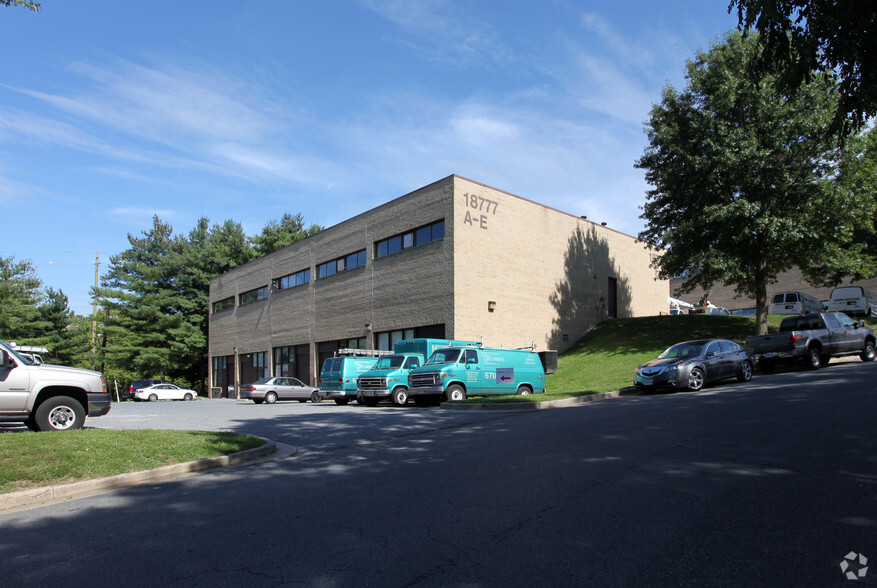 18777 N Frederick Ave, Gaithersburg, MD for sale - Primary Photo - Image 1 of 1