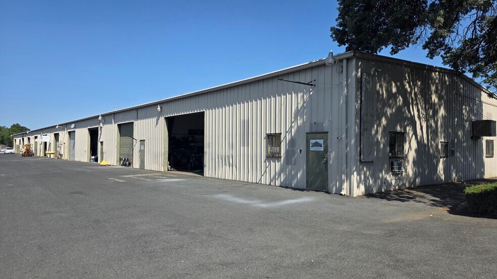 19506 Industrial Dr, Sonora, CA for lease - Building Photo - Image 1 of 21