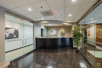 40900 Woodward Ave, Bloomfield Hills, MI for lease Interior Photo- Image 1 of 10