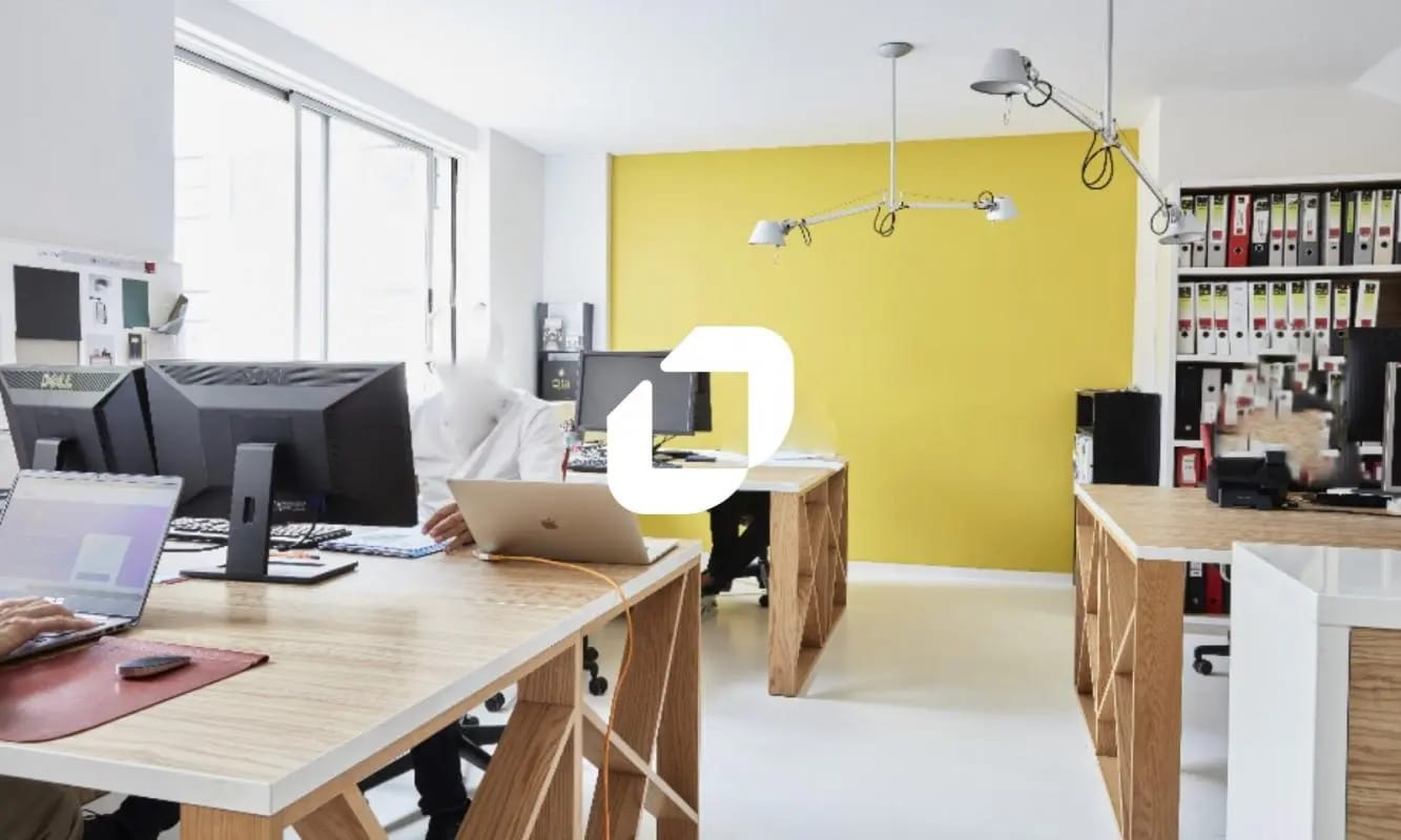 Office in Paris for lease Interior Photo- Image 1 of 7