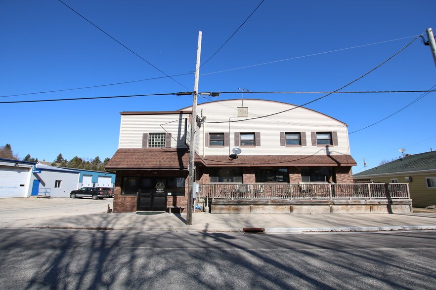 155 Fond Du Lac St Mount Calvary Wi 53057 Loopnet Com