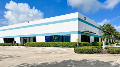 7101 Presidents Dr, Orlando, FL for lease Building Photo- Image 2 of 5