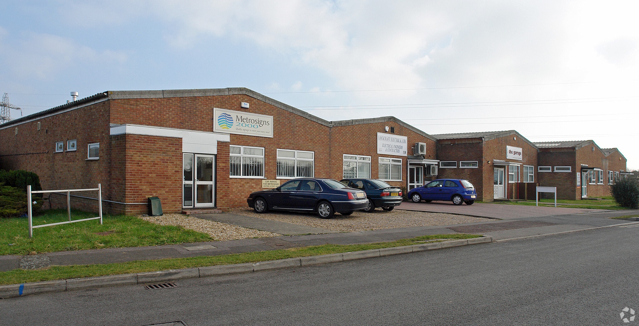 Manton Ln, Bedford for lease Primary Photo- Image 1 of 3