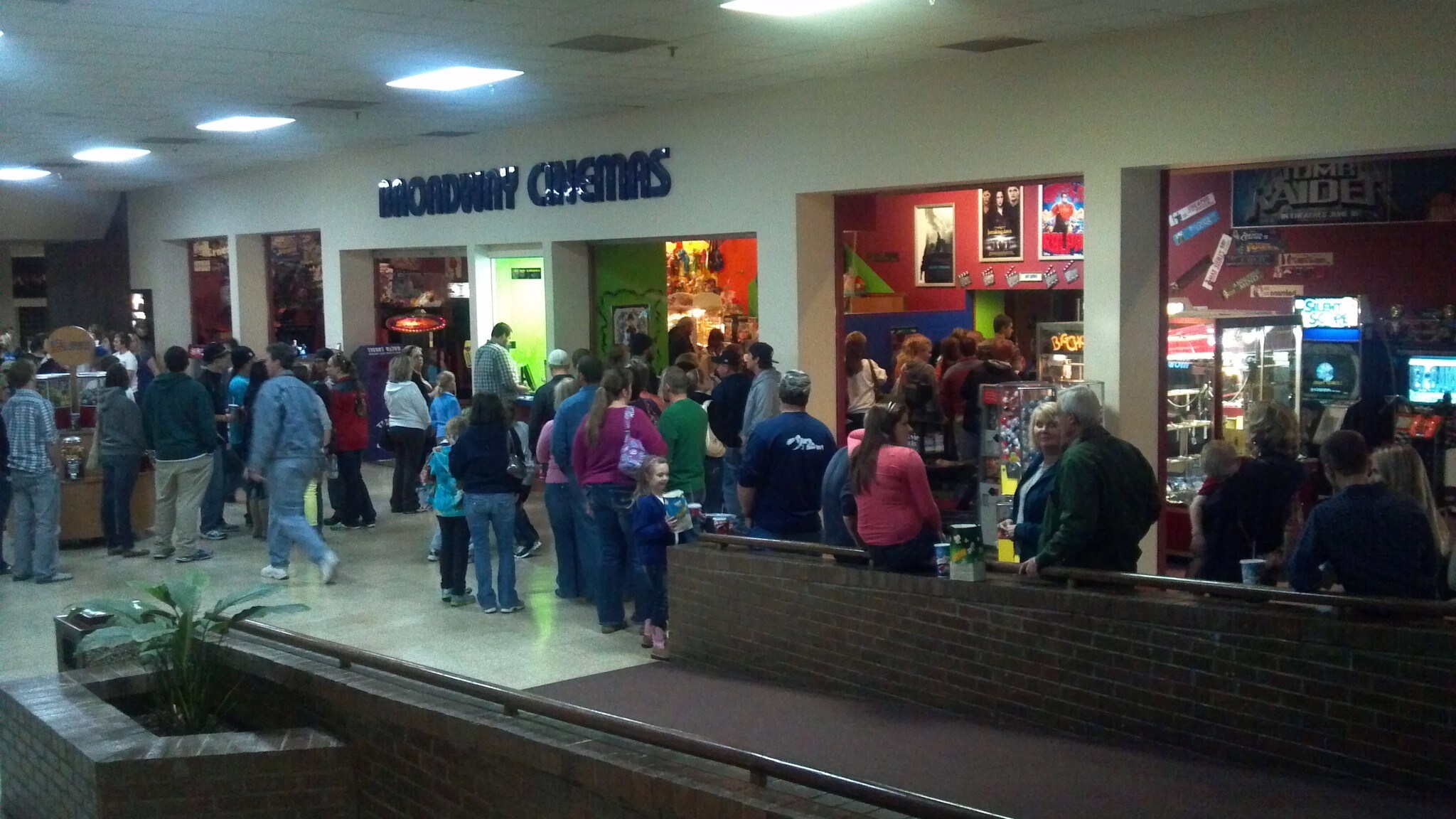 1 Claypool Hill Mall, Cedar Bluff, VA 24609 Claypool Hill Mall