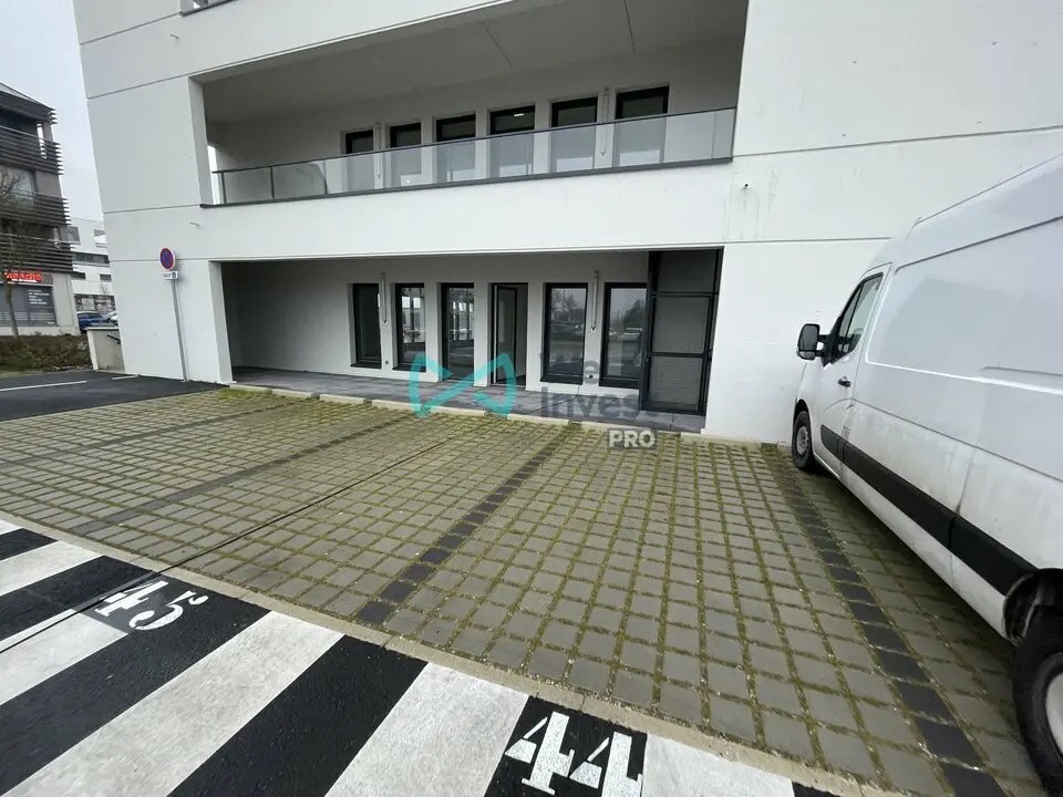 Office in Bezannes for lease Building Photo- Image 1 of 6