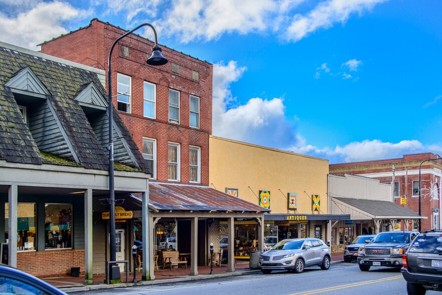 627 W King St Boone NC 28607 627 West King Street LoopNet