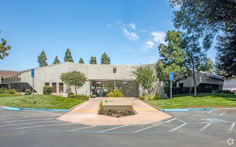 2365-2371 Bering Dr, San Jose, CA for lease - Building Photo - Image 3 of 7