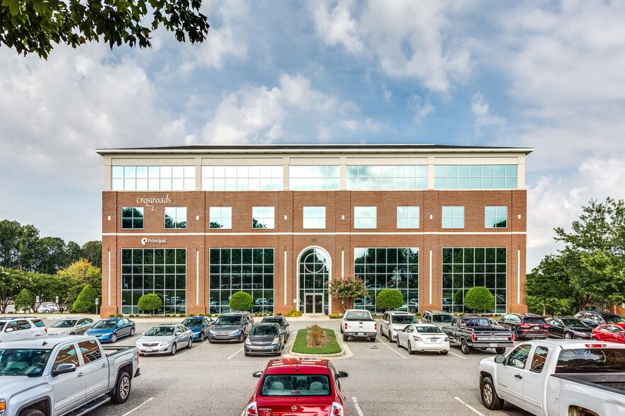 445 Dolley Madison Rd, Greensboro, NC for lease - Building Photo - Image 1 of 6