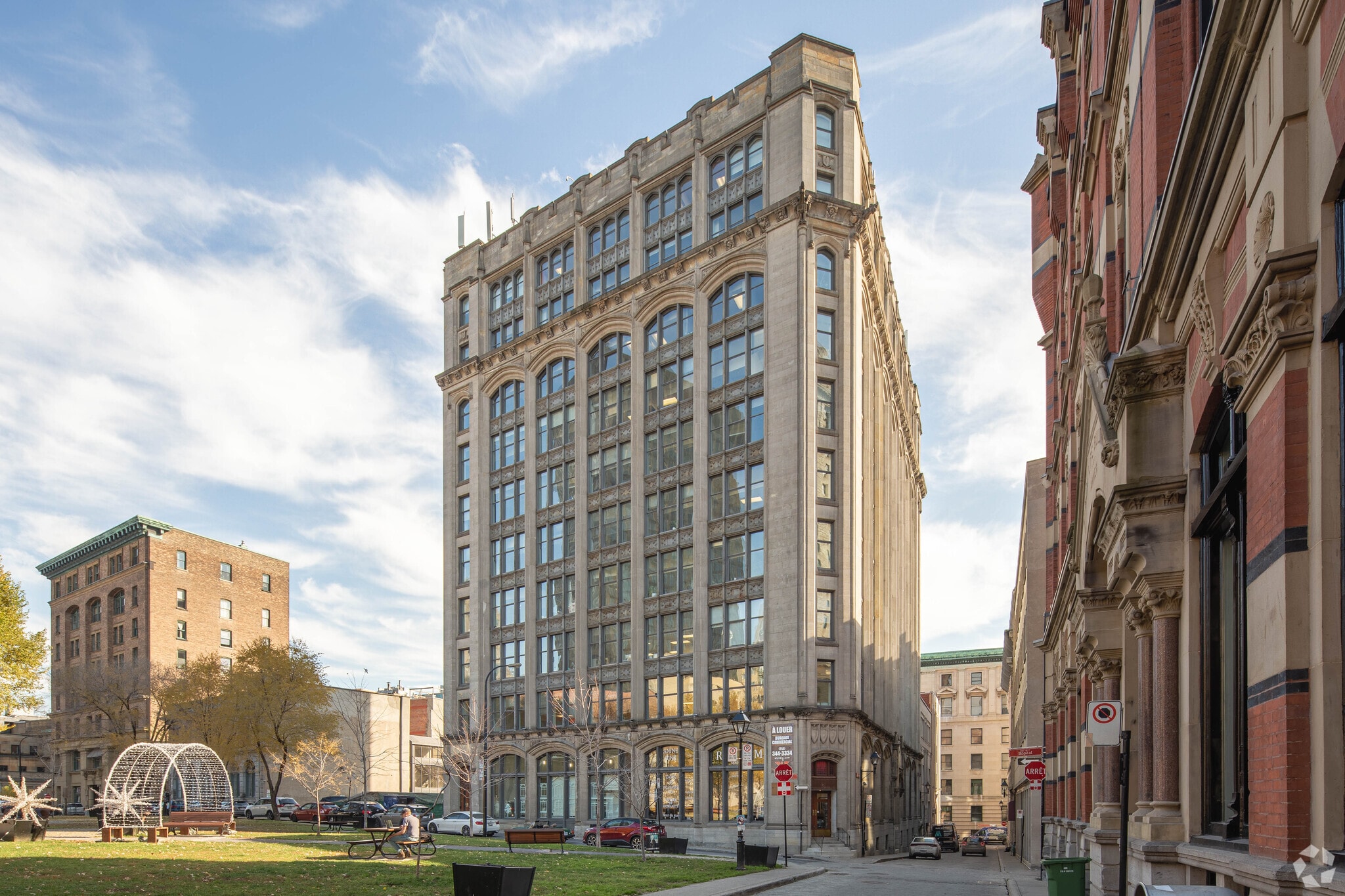 465 Rue Saint-Jean, Montréal, QC for lease Building Photo- Image 1 of 5