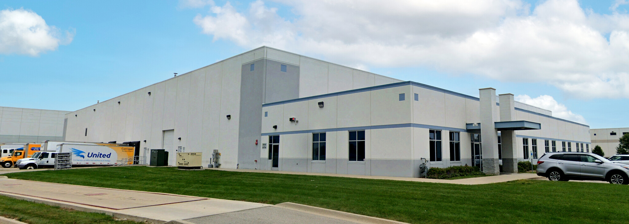 4800 Gary Ave, Hanover Park, IL for lease Building Photo- Image 1 of 9