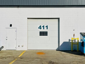 401-413 Forge Rd SE, Calgary, AB for lease Interior Photo- Image 2 of 12