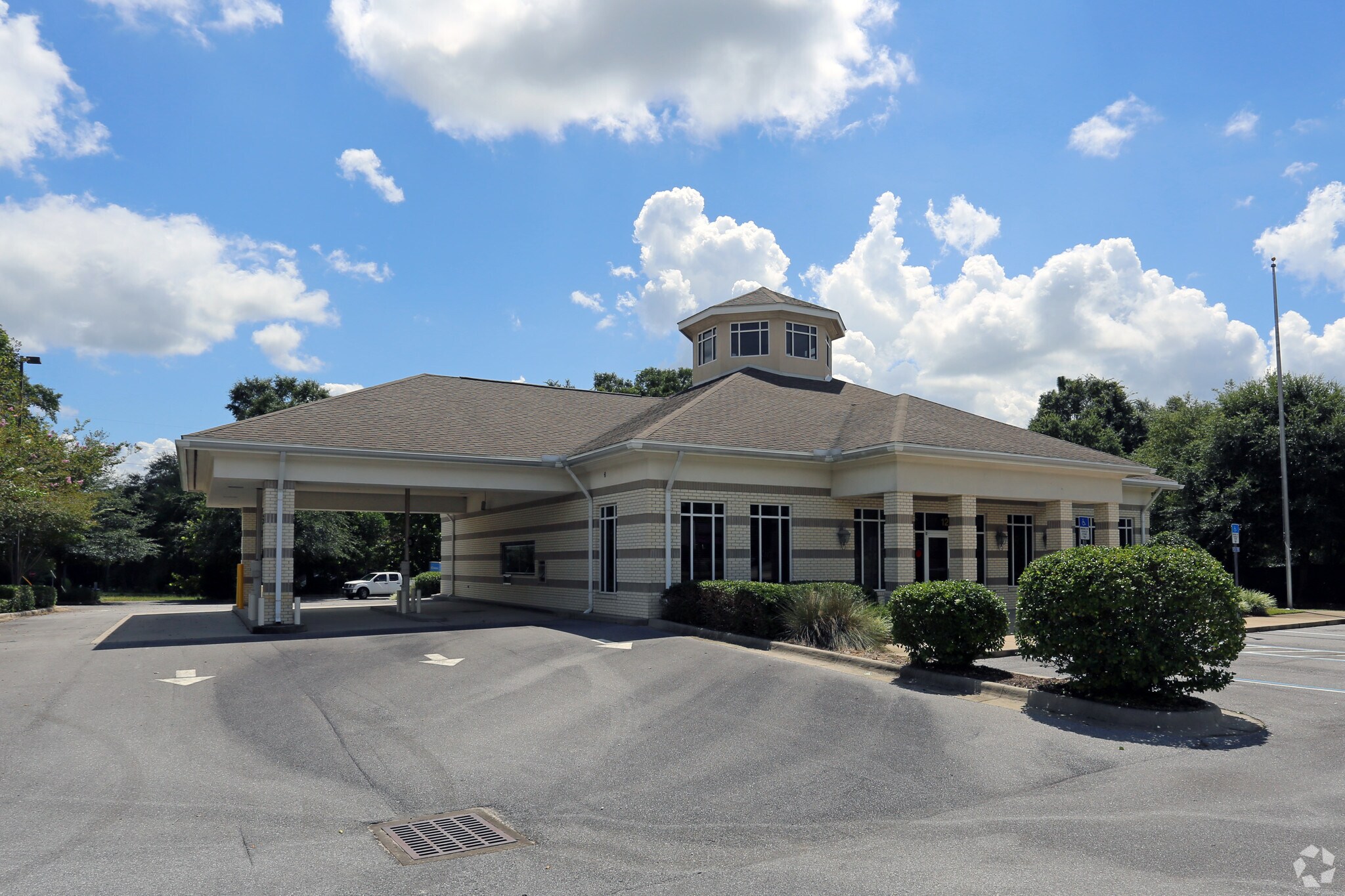 1239 S Ferdon Blvd, Crestview, FL for sale Primary Photo- Image 1 of 1