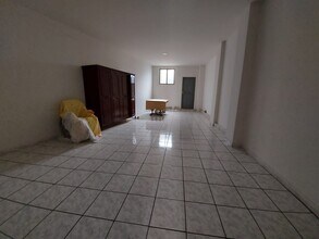 Retail in Cuéllar, Segovia for lease Interior Photo- Image 2 of 5