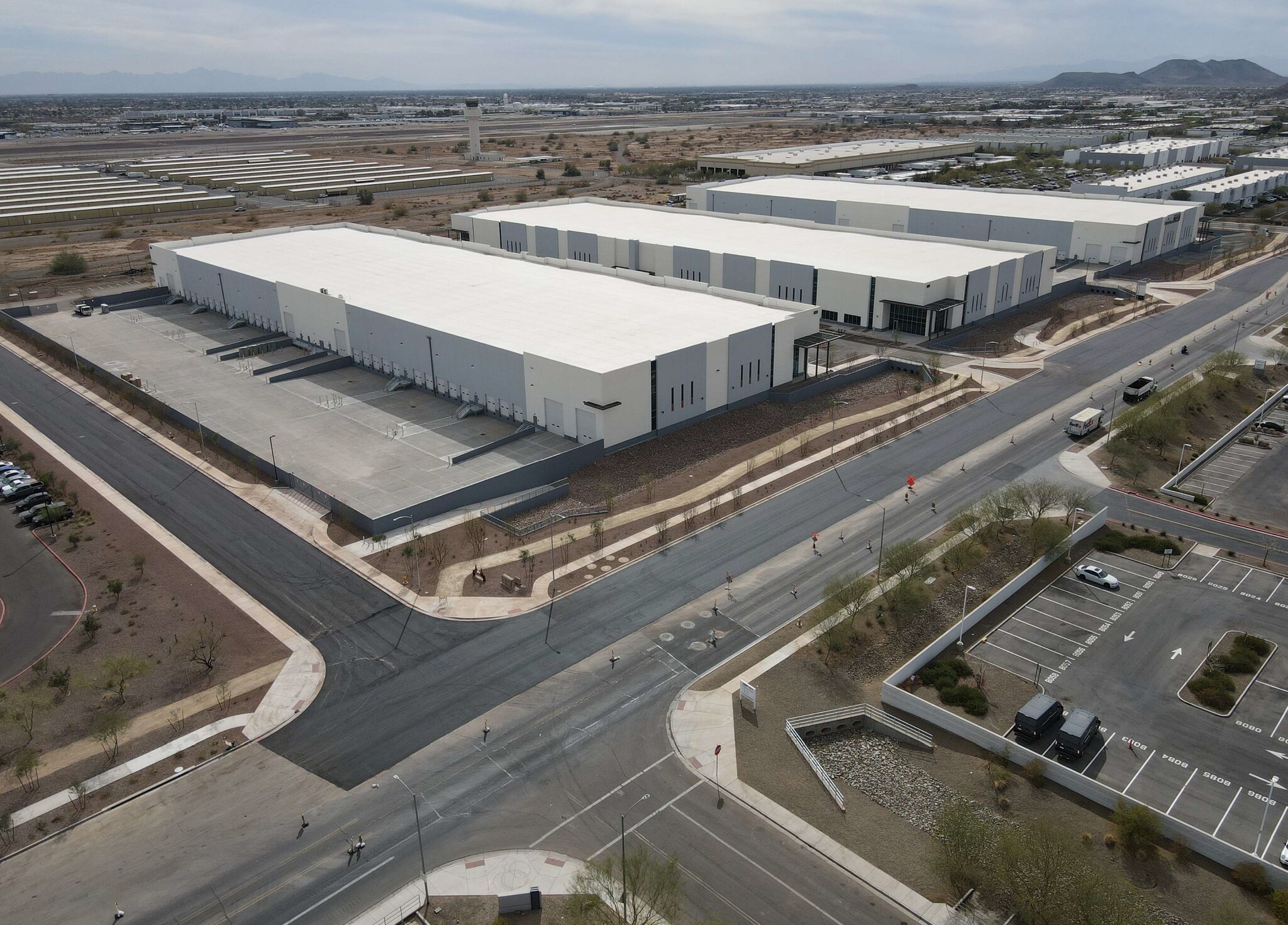 23555 N 7th Ave, Phoenix, AZ for lease Building Photo- Image 1 of 7