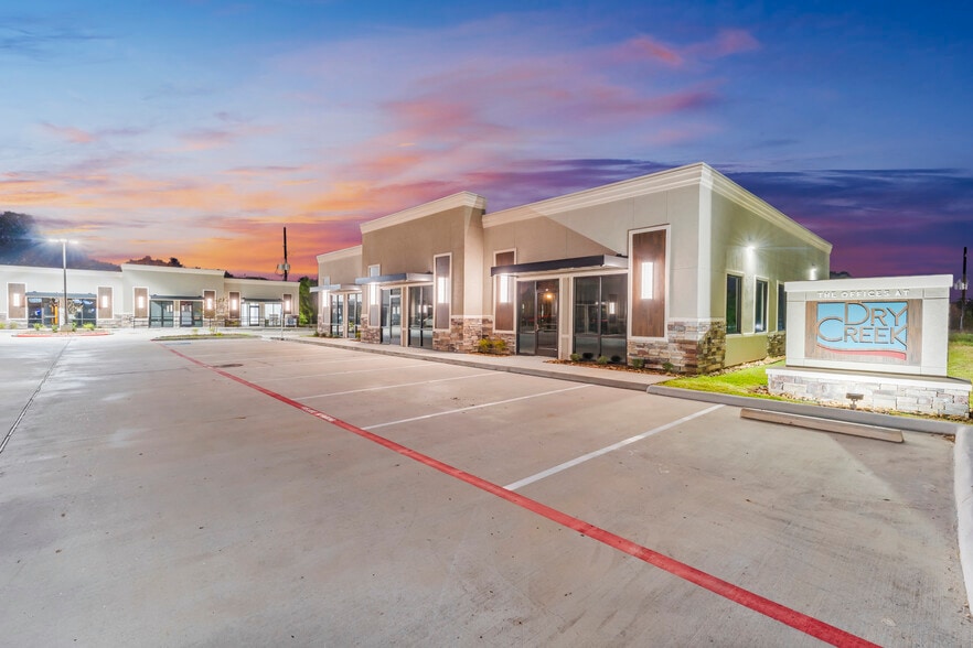 28809 Hardin Store Rd, Magnolia, TX for lease - Building Photo - Image 3 of 13