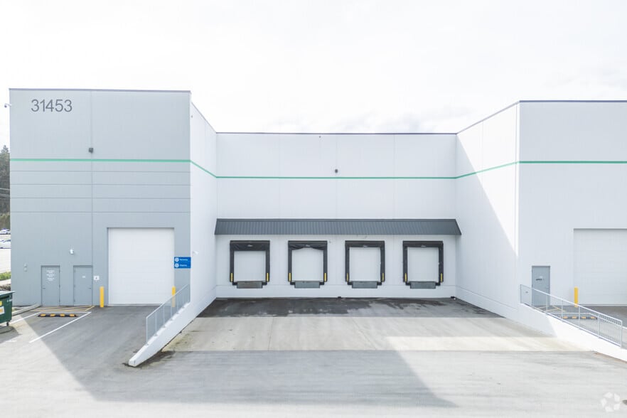 31453 King Rd, Abbotsford, BC for sale - Building Photo - Image 2 of 4