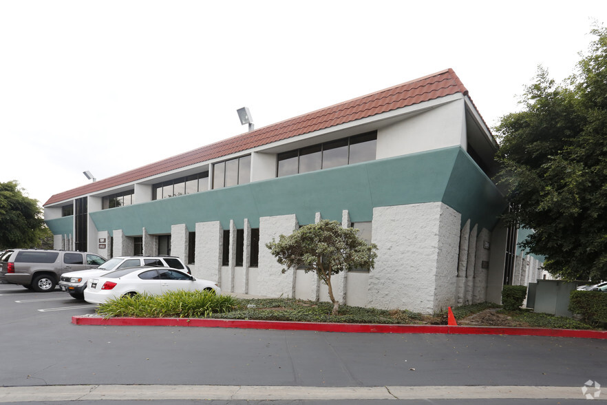 23840-23848 Hawthorne Blvd, Torrance, CA for lease - Building Photo - Image 3 of 5