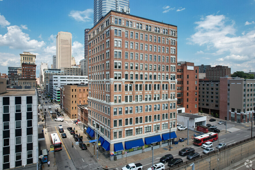 4-6 Smithfield St, Pittsburgh, PA for lease - Building Photo - Image 1 of 22