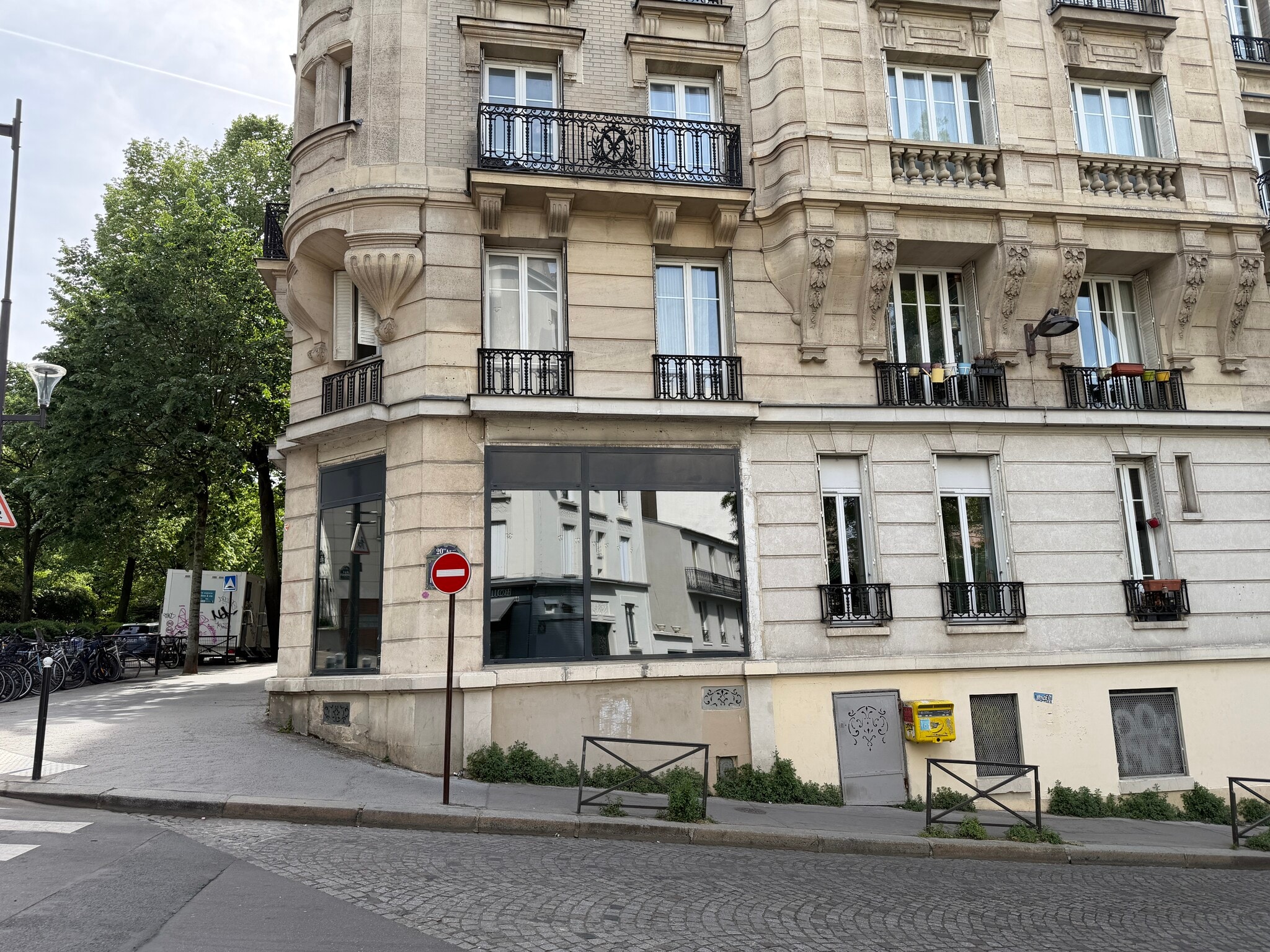 42 Rue Sorbier, Paris for lease Interior Photo- Image 1 of 17