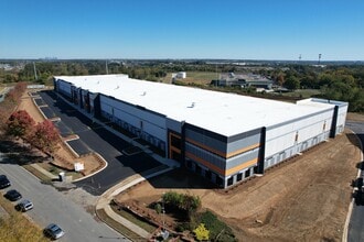 3480 Stateview Blvd, Fort Mill, SC for lease Building Photo- Image 2 of 9