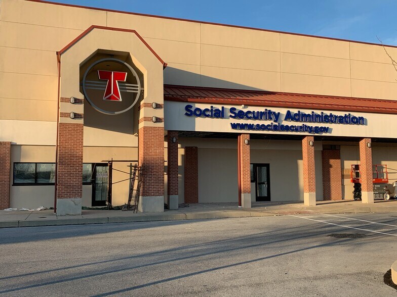 80 Robinson St, Pottstown, PA, 19464 Retail Space For Lease