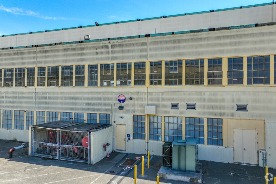 1190 W Tower Ave, Alameda, CA for lease - Building Photo - Image 2 of 6