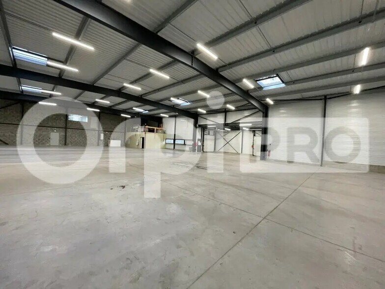 Flex in Pornichet for lease - Interior Photo - Image 3 of 5