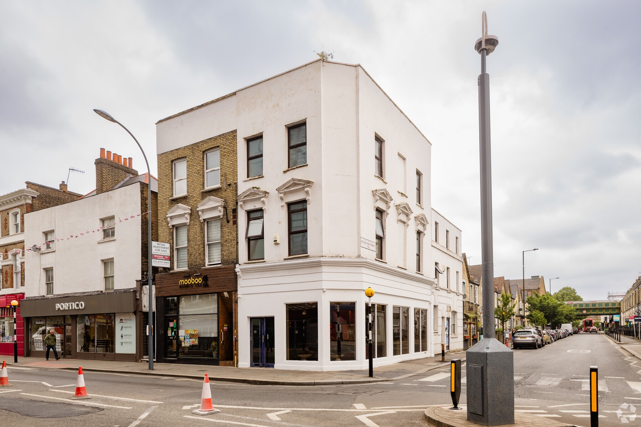 176-176B King St, London for sale Primary Photo- Image 1 of 1