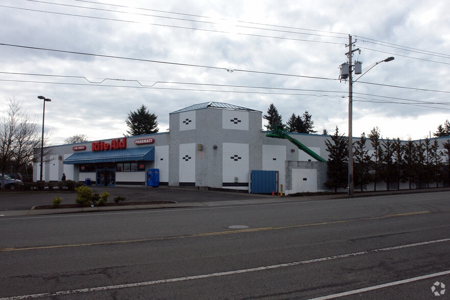 4346 NE Cully Blvd, Portland, OR for lease - Building Photo - Image 1 of 4