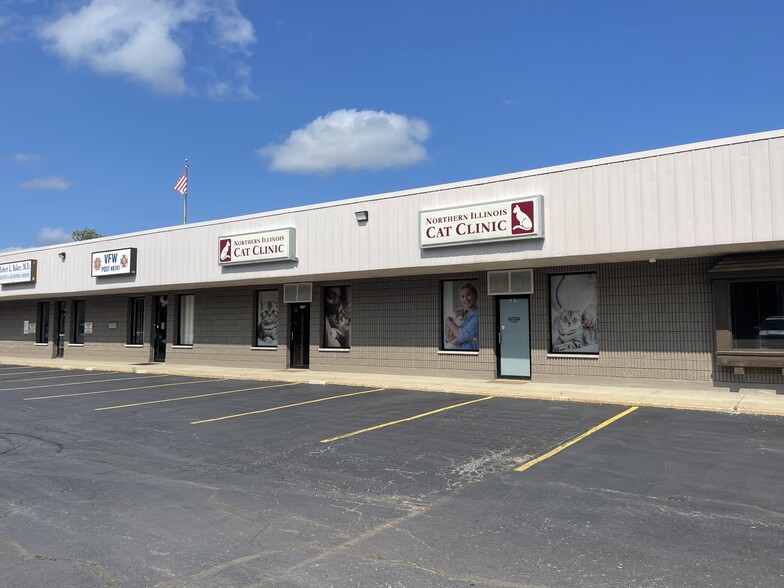 283-297 Peterson Rd, Libertyville, IL for sale - Building Photo - Image 2 of 9