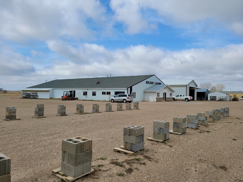 1120 E 3rd St, Miller, SD 57362