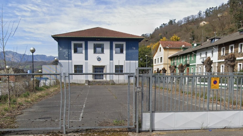 Office in Mieres, Asturias for sale - Building Photo - Image 2 of 4