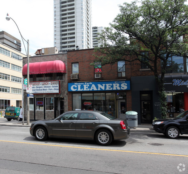 1391 Yonge St, Toronto, ON for lease - Building Photo - Image 2 of 6