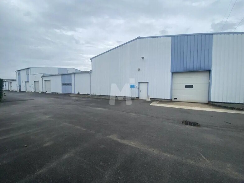 Flex in VERNEUIL-L'ETANG for sale - Building Photo - Image 3 of 13