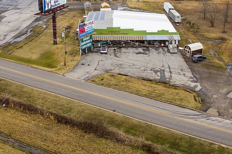 2400 W Clark Rd, Clarksville, AR for sale - Building Photo - Image 1 of 1