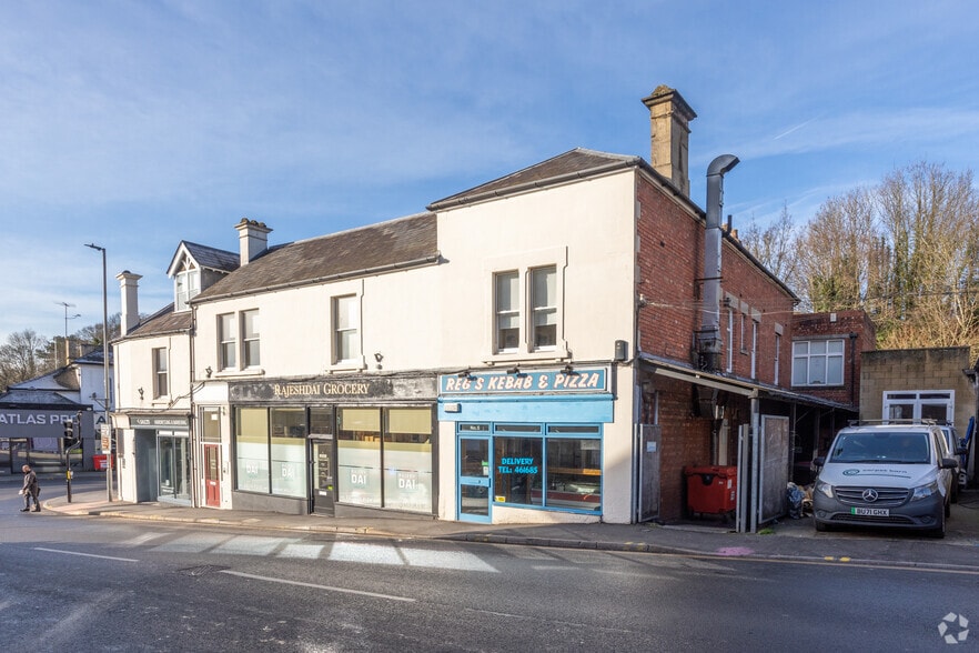 68 New Rd, Chippenham, SN15 1EQ Station Hill House