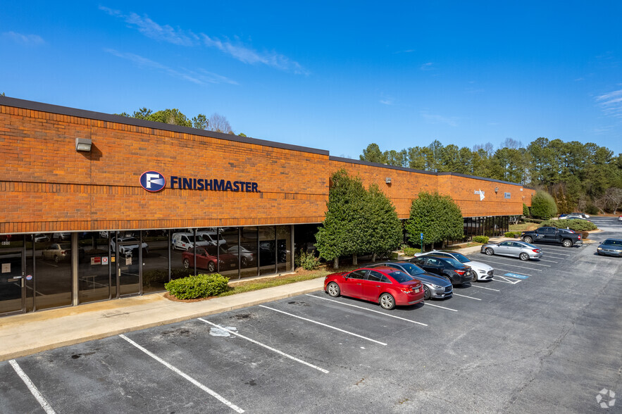 6325 Regency Pky, Norcross, GA for lease - Building Photo - Image 1 of 4