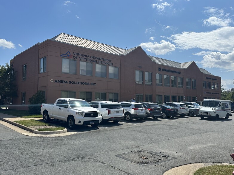 44345 Premier Plz, Ashburn, VA for lease - Building Photo - Image 1 of 1