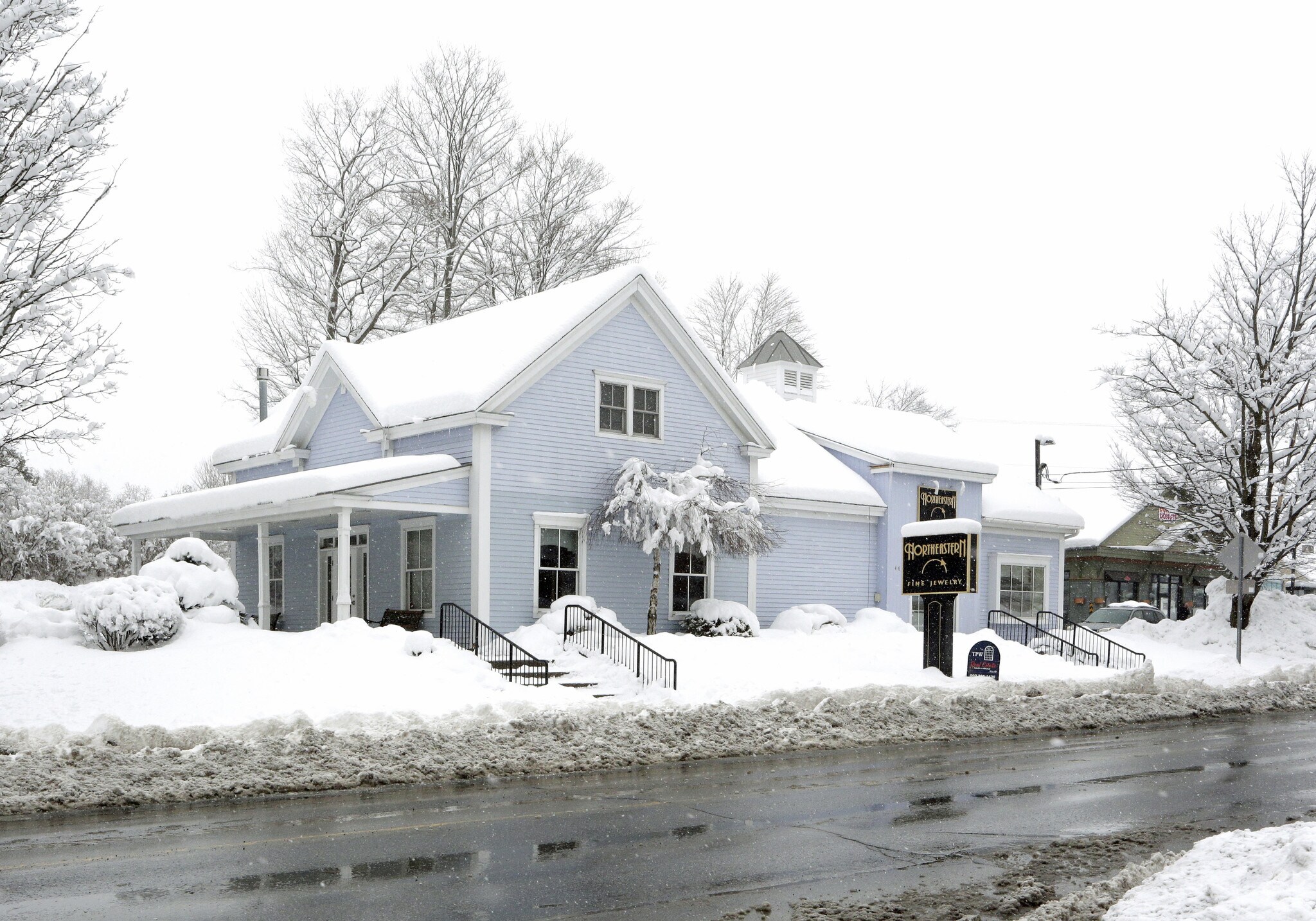 4620 Main St, Manchester Center, VT for sale Primary Photo- Image 1 of 1