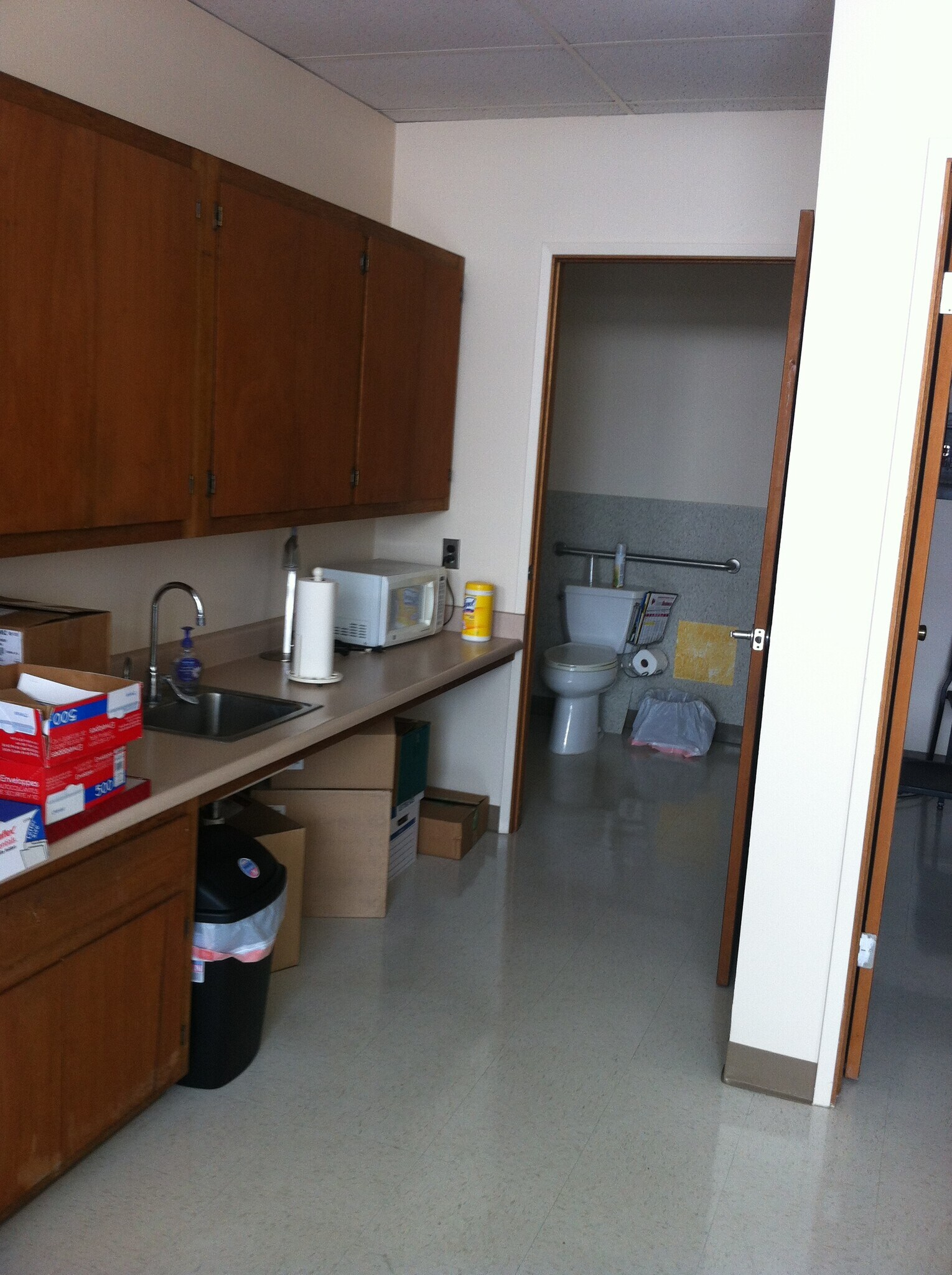 180 Kinoole St, Hilo, HI 96720 Hilo Plaza Building