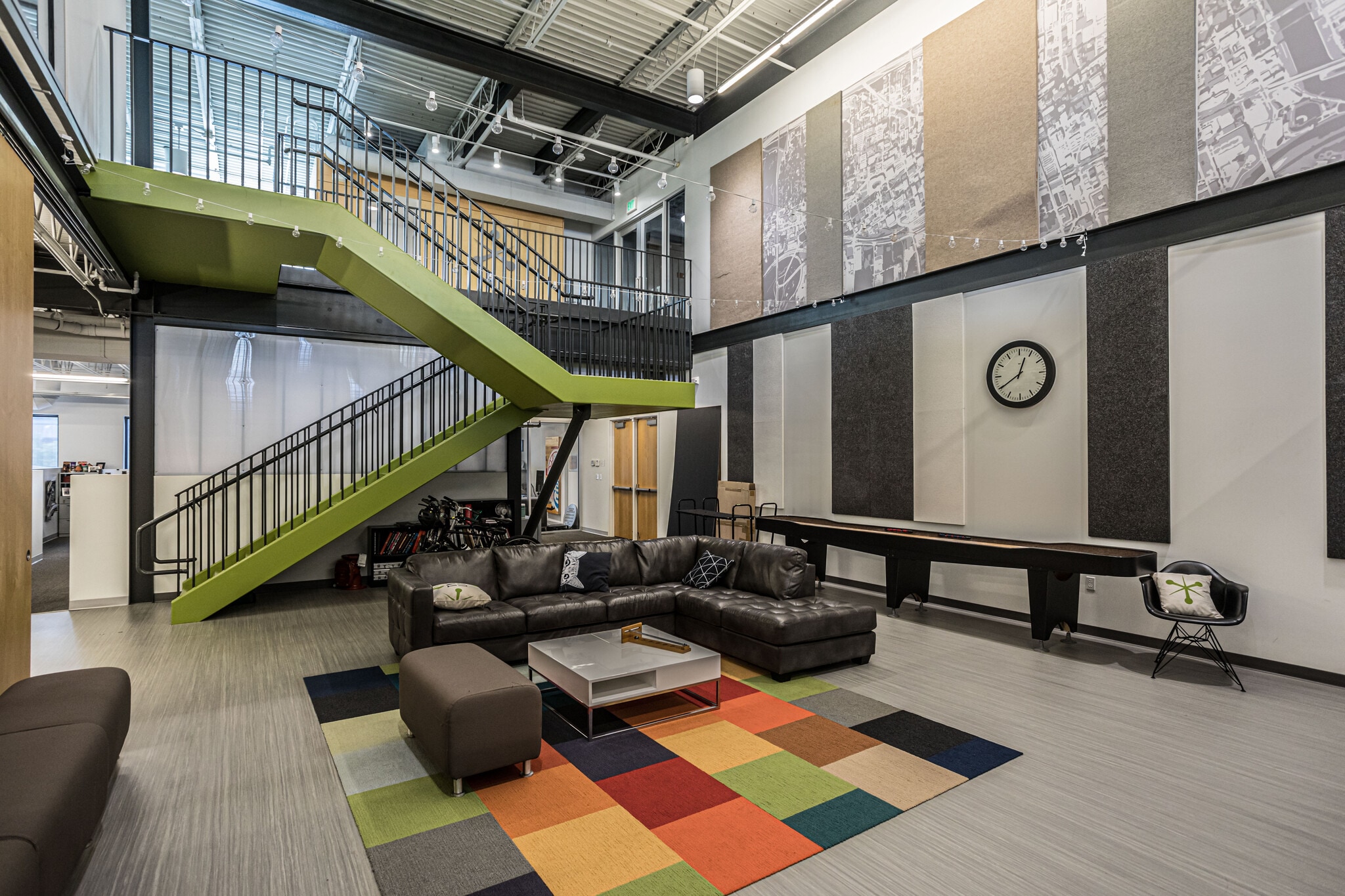 615 3rd St, Des Moines, IA for sale Interior Photo- Image 1 of 4