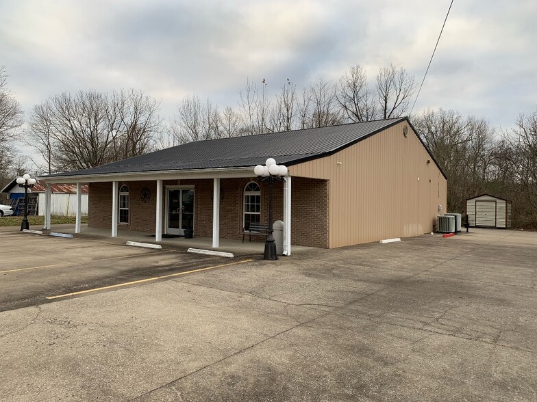 675 S Main St, Brownsville, KY for sale - Building Photo - Image 1 of 1