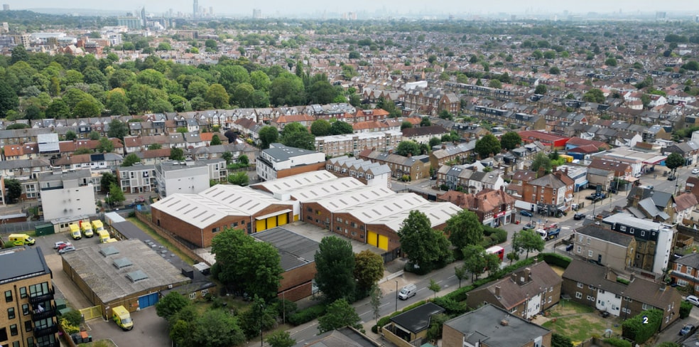 145-147 Boston Rd, London for lease - Building Photo - Image 2 of 5