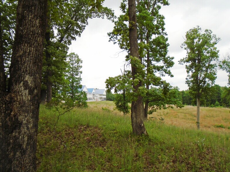 000 Lighthouse Cay, Grand Rivers, KY for sale - Building Photo - Image 2 of 4