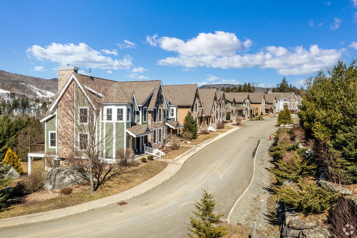 Boulder Ridge Dr, West Dover, VT 05356