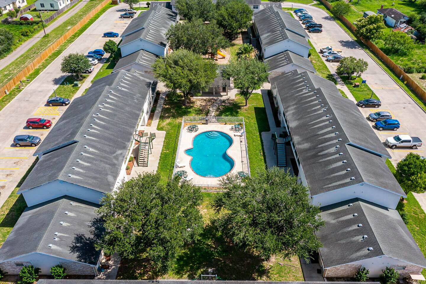 201 Taylor Rd, Falfurrias, TX 78355 Sundance Apartments