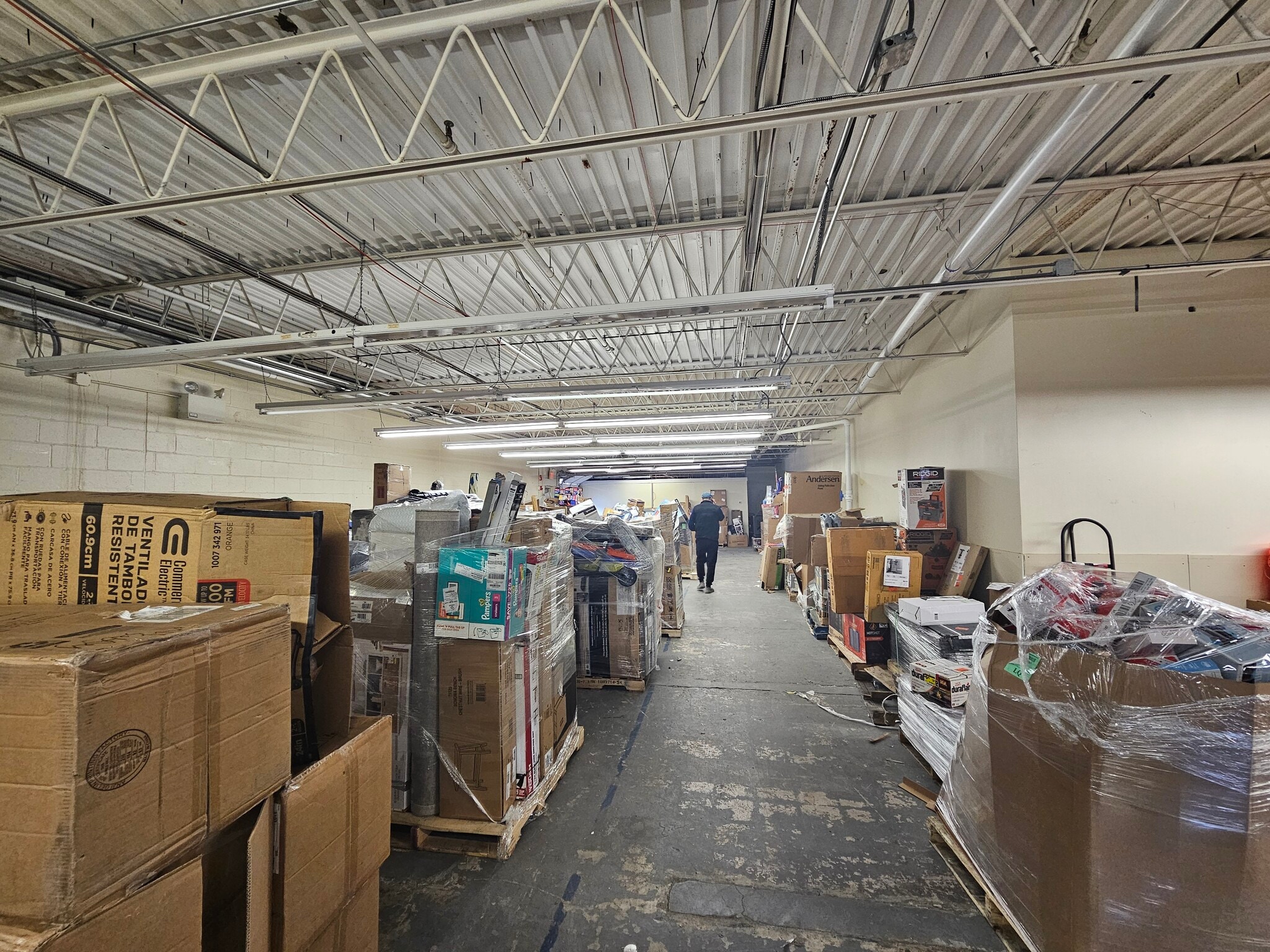 18 Terry Ave, Burlington, MA for sale Interior Photo- Image 1 of 2