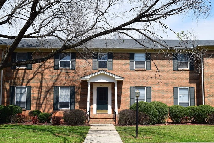 Willowbrook Condominiums Huntsville Al